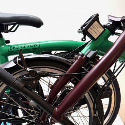 Brompton C Line 4-speed low - Palm Green / Red Plum