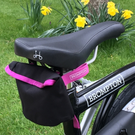 Brompton saddle pouch - Black (with Berry Crush trim) - rear view