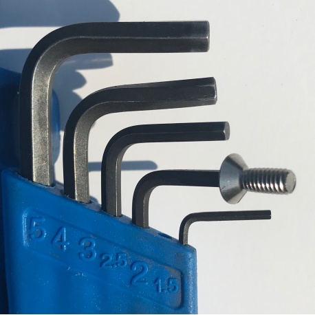 Orbea Occam cable guide screw on a 2 mm Allen key
