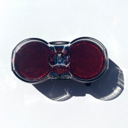 Flat Senso battery rear light by Busch + Müller - Front